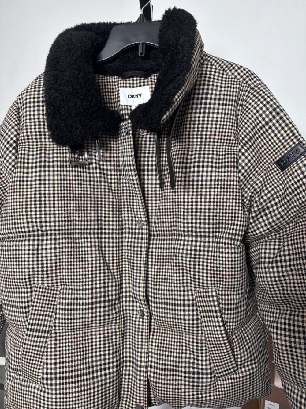 NWT DKNY Faux Fur Collar Zip Front Puffer Coat Heritage Plaid Womens Size Large - Picture 5 of 11